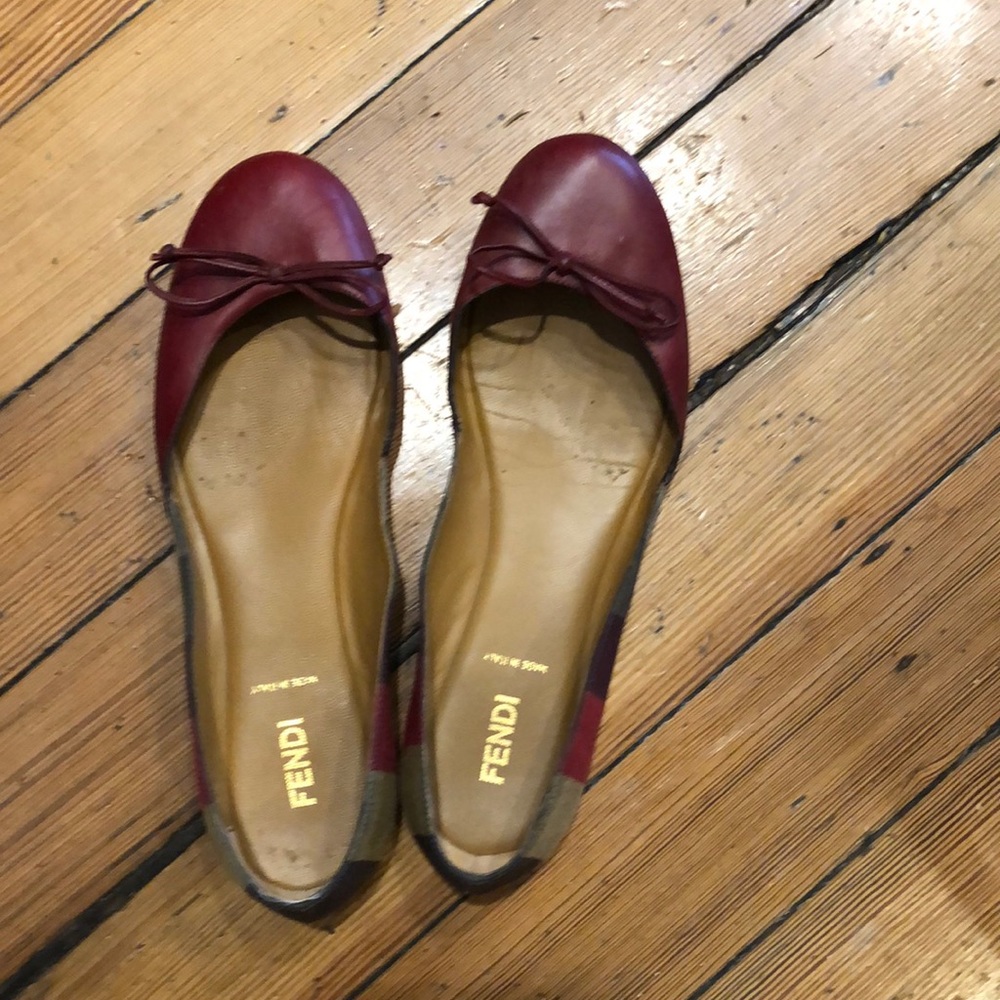 Fendi flats